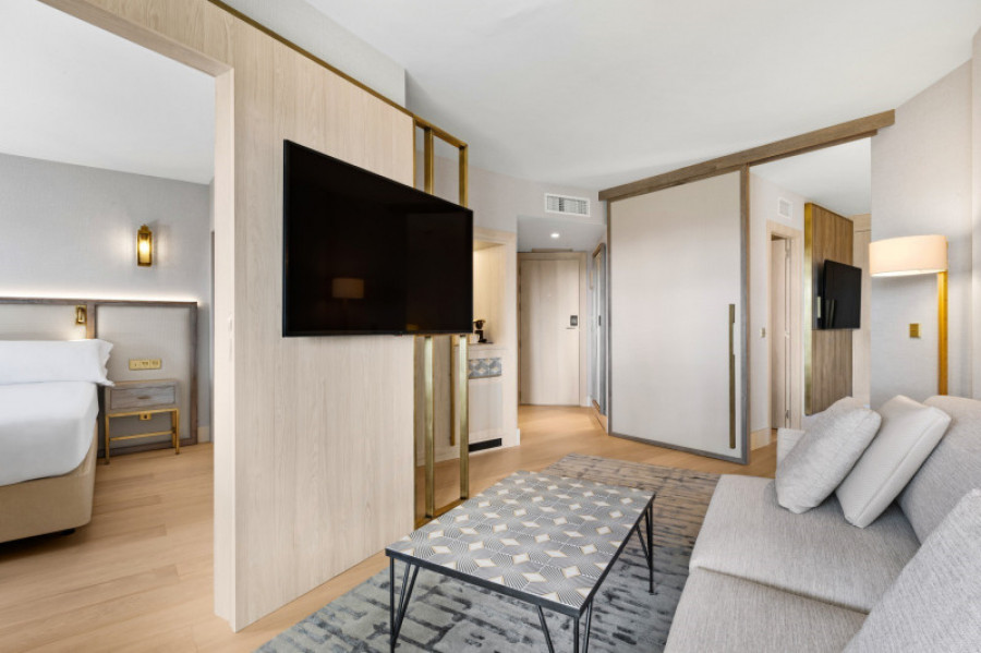 7 mock up room hilton galatzo 47124