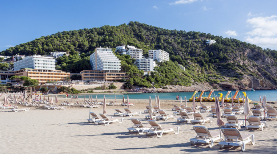 Cala llonga resort general view 1 45513