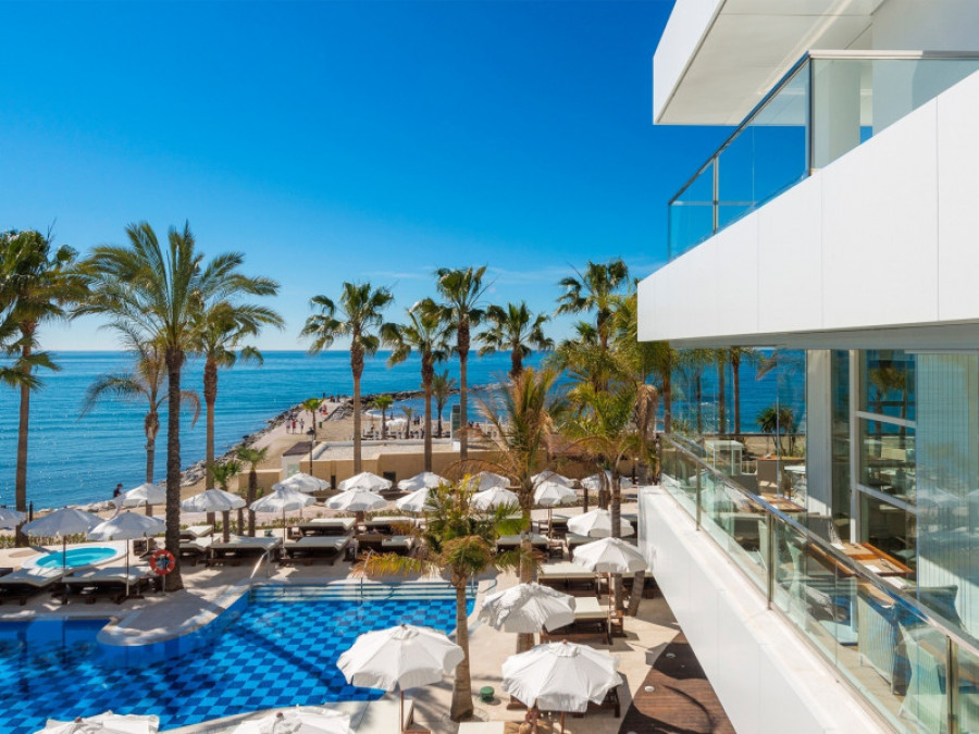 Amare marbella pool 5med 42070