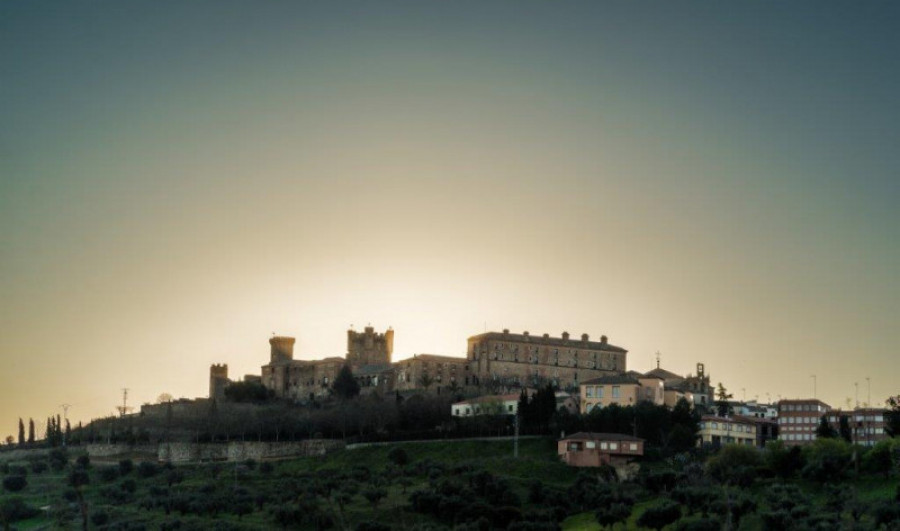 Parador de oropesa 90 aniversario 39695