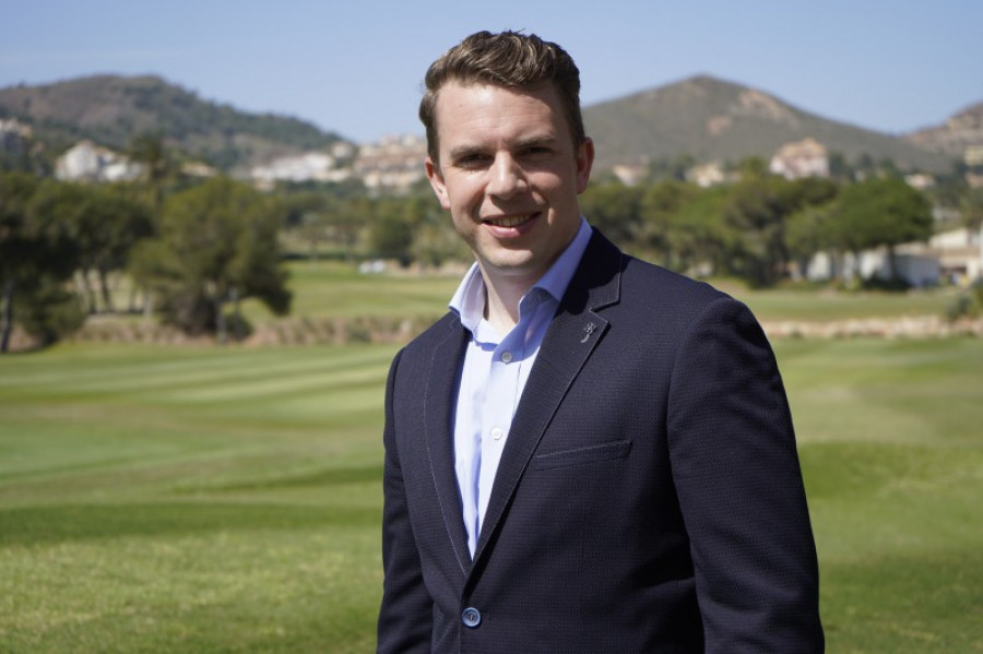 Andrew menear director comercial la manga club 34350