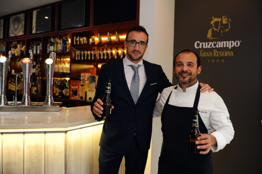 Foto acuerdo cruzcampo kisko garcia 29798