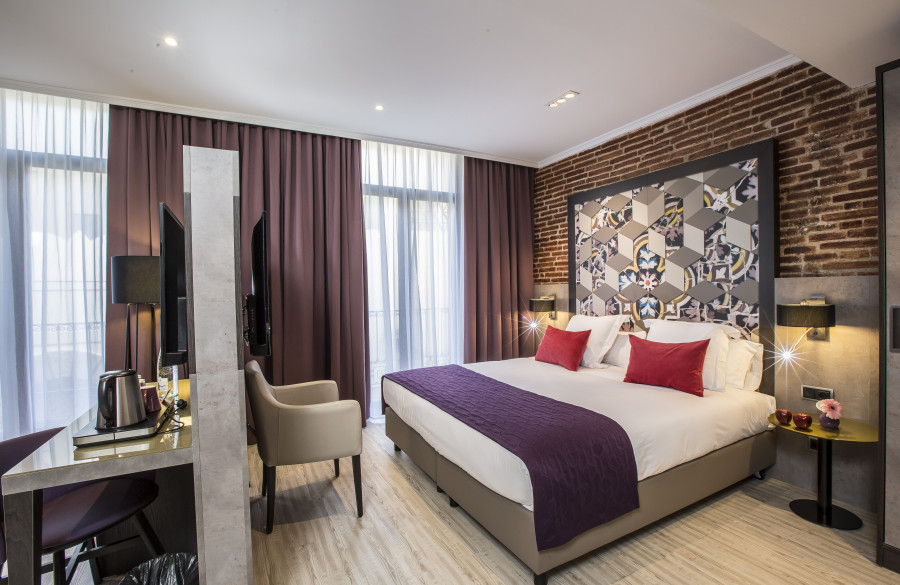 Deluxe room leonardo hotel barcelona las ramblas c leonardo hotels 27321