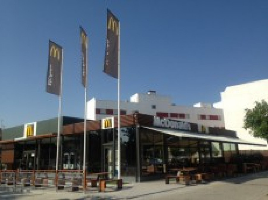 Cordoba libia mcdonalds 19867