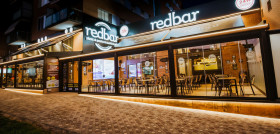 Fachada redbar 2