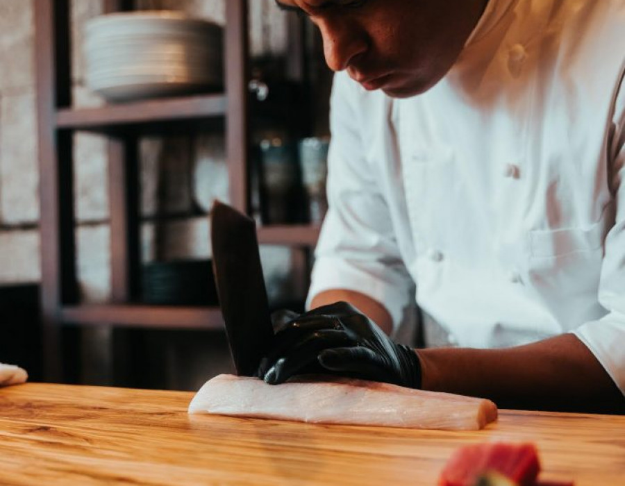 Alejandro Pérez, chef de Hotaru Madrid