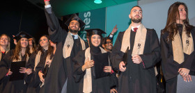 Alumnos Graduación Les Roches (2)