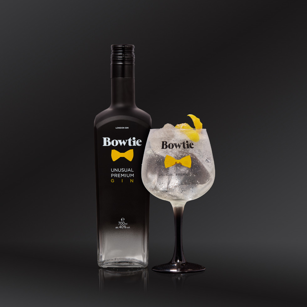 BOTELLA Y COPA BOWTIE