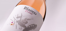 DETALLE BOTELLA BLANEO ROSÉ