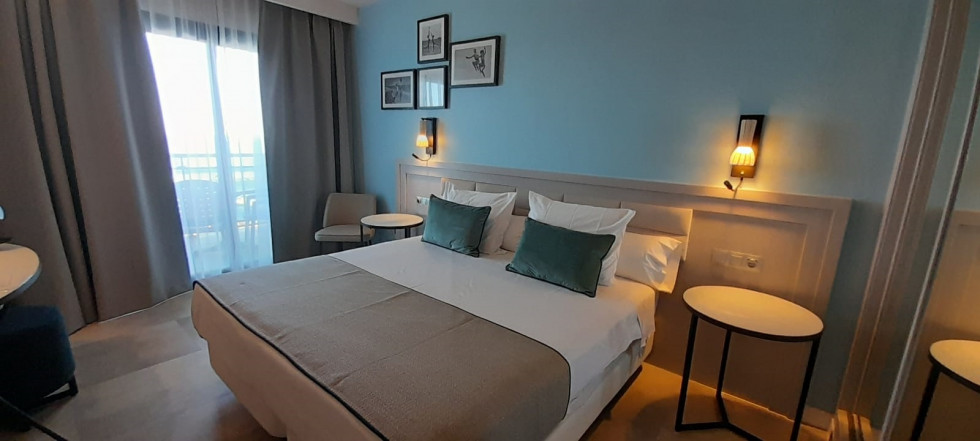 Mokeup room 2