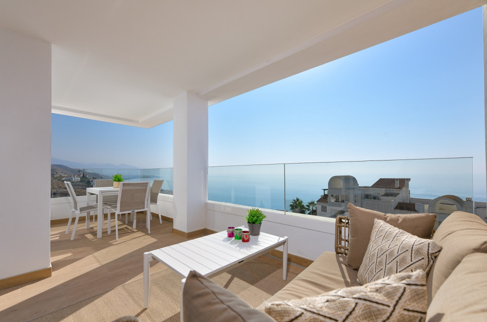 Olee torrox holiday rentals apartamento 2 dormitorios terraza 01 low