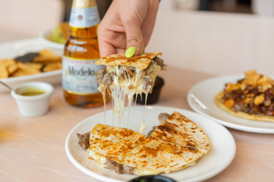 Tacos Don Manolito sincronizada ternera y queso h