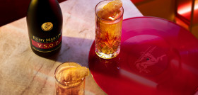 Rémy Martin   VSOP Rémy Ginger with bottle