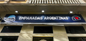 ANDES Empanadas Argentinas   Fachada Alcalá