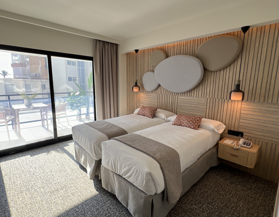 Resuinsa   ITH TechyRoom (1)