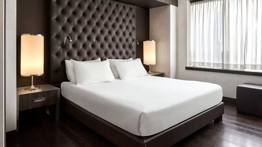 Hyatt Centric Milan Centrale P121 King Suite Bedroom