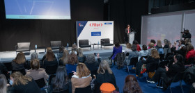 IMG NP 18 FITUR WOMAN Lanzamiento