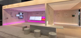 Simon stand ISE