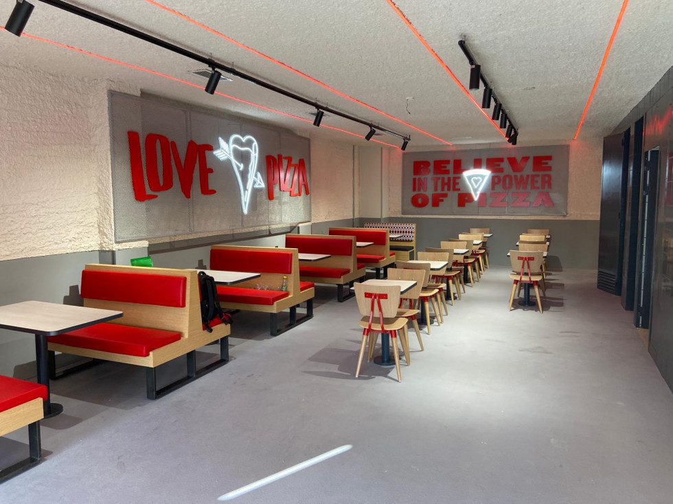 Apertura Pizza Hut Tenerife 2